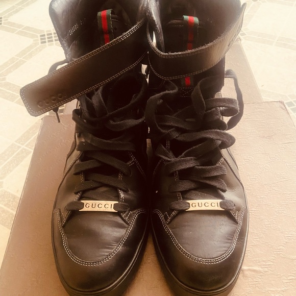 Gucci Black Sole Sneakers - Picture 4 of 7